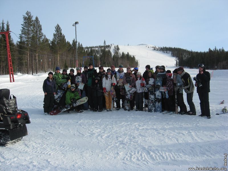 Участники соревнований по сноуборду и горным лыжам 2009-2010